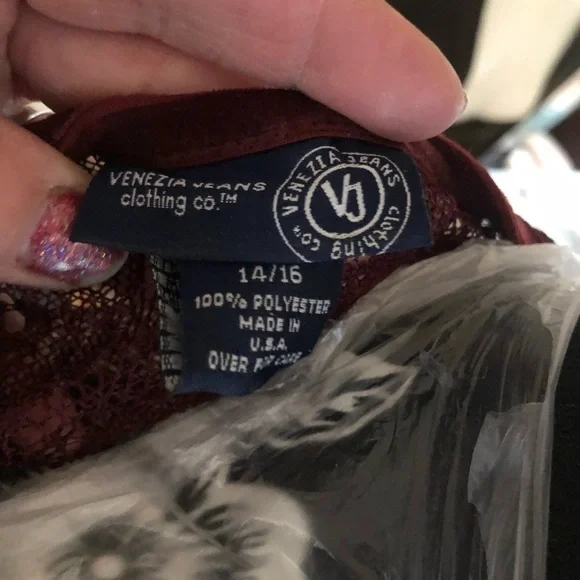 Venezia size 14 -16 wine /maroon sheer lace/crochet fringe top with front tie - Picture 4 of 6